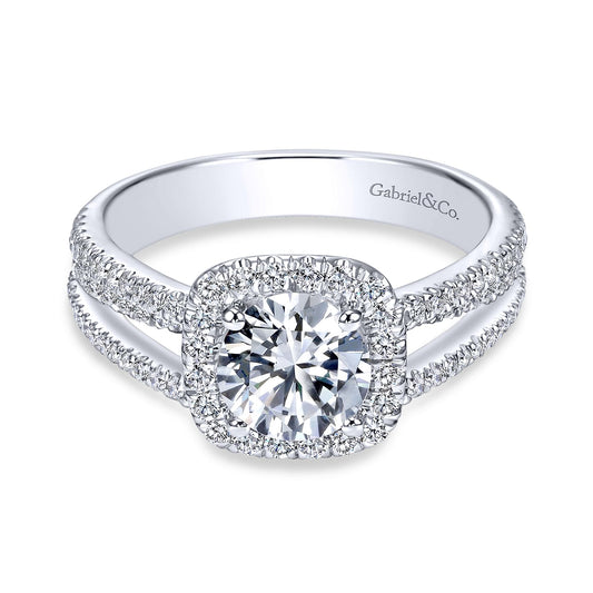18K White Gold Round Halo Diamond Engagement Ring