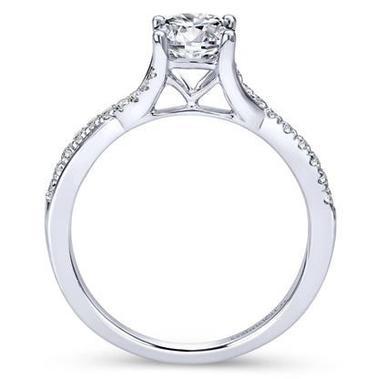 18K White Gold Round Diamond Engagement Ring