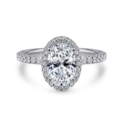 18K White Gold Oval Halo Diamond Engagement Ring